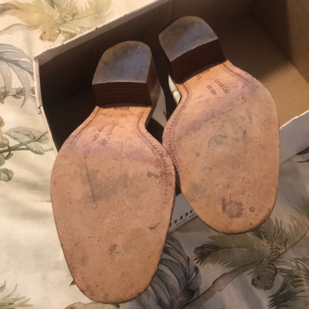 Shoes - Picture 2 of 4